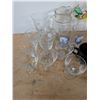 Image 2 : Box of Miscellaneous Glass ( Wine Glasses, Mugs and etc.)
