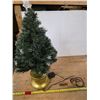 Image 1 : Light up Christmas tree- works