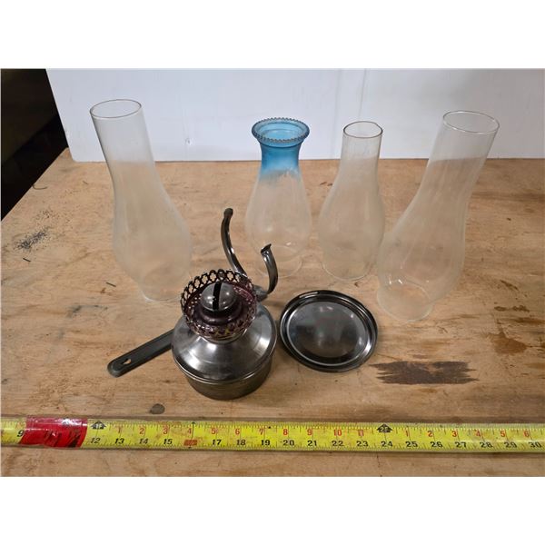 Oil lamp and 4 chimneys