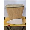 Image 1 : Laundry hamper and mini ironing board