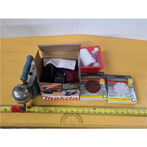 Makita orbit sander with disc's and misc items