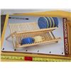 Image 2 : Wood dish rack and shelving