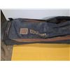 Image 3 : Wilson golf bag and 2 clubs