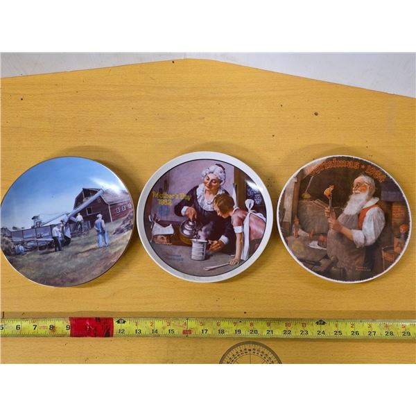 3 decorative plates