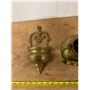 Image 2 : Brass Plated Teapot and wall Décor