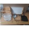 Image 1 : Two Table Lamp (Untested), Serving Trays, Pan, Basket, Food Steamer, etc.