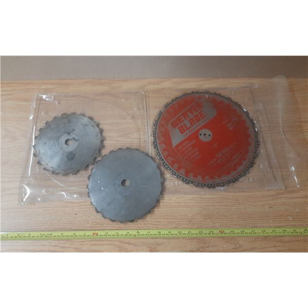 Lot of three Blades. (Size 7.5" and 12")