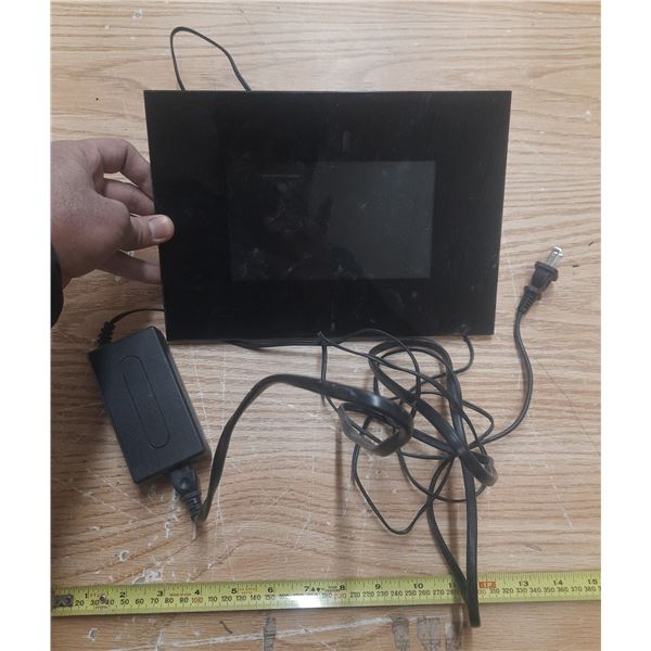 7" Digital Picture Frame. (Working)