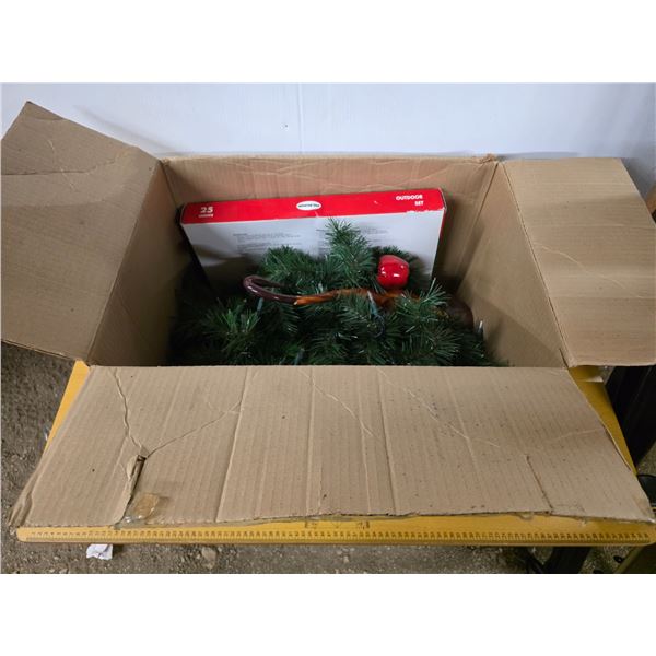 Lot of christmas décor items