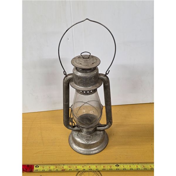 Beacon oil lantern
