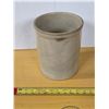 Image 3 : Medalta crock 10"H