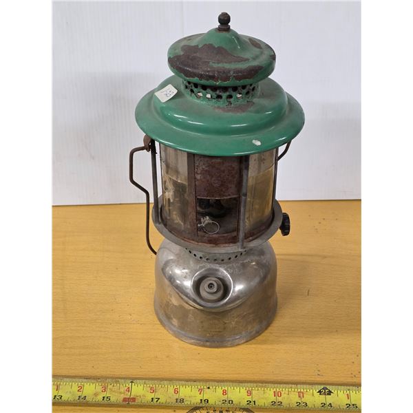 Oil lantern
