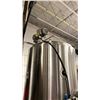 Image 3 : NSI NEWLANDS YT-10B 1000L CAPACITY JACKETED CONE BOTTOM STAINLESS STEEL FERMENTATION/MIXING TANK