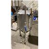 Image 2 : RIPLEY 2HLY, 200L MOBILE STAINLESS STEEL TANK APPROX 4' H