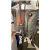 Image 2 : RIPLEY 2HLY, 200L MOBILE STAINLESS STEEL TANK APPROX 4' H