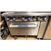 Image 3 : IMPERIAL COMMERCIAL STAINLESS STEEL 6 BURNER GAS RANGE WITH OVEN