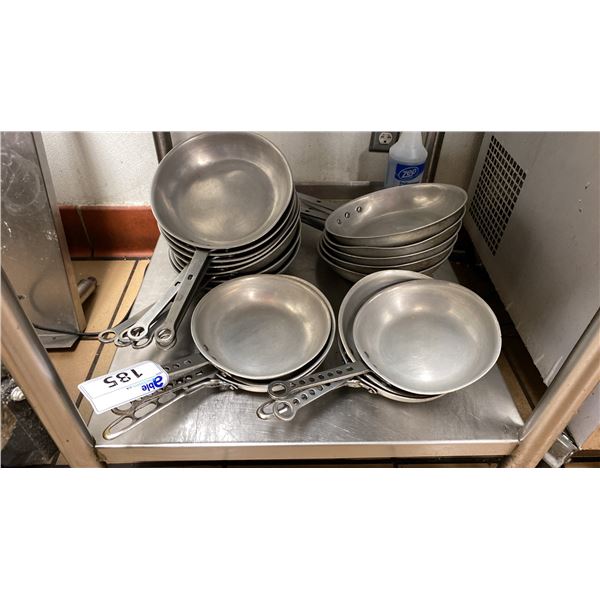 APPROX 18 COMMERCIAL GRADE ALUMINUM FRYING PANS