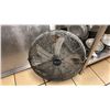 Image 2 : SEVILLE CLASSICS & COMMERCIAL ELECTRIC FLOOR FAN WITH CLOCK