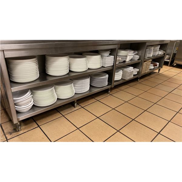 LARGE GROUP OF ASSORTED COMMERCIAL RESTAURANT WHITE DISHWARE