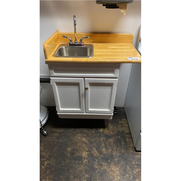 WALL MOUNTED CABINET WITH SINK