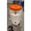 Image 2 : WHITE PLASTIC LIQUID STORAGE BARREL WITH TAP AND ORANGE LID 120 LITRE CAPACITY