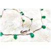 Image 11 : Briolette-Cut Emeralds & Delicate White Gold Ribbon Necklace