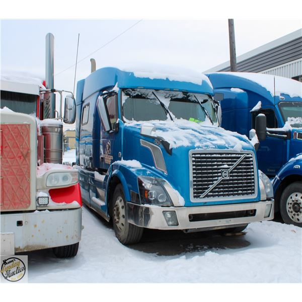 REPO: 2016 VOLVO VNL 730 HIGHWAY TRACTOR