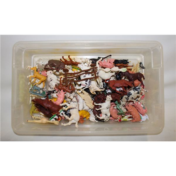VINTAGE PLASTIC ANIMAL LOT ASSORTMENT