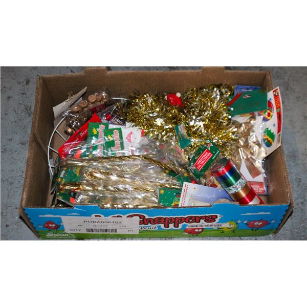 LARGE FLAT OF 50 NEW CHRISTMAS ITEMS. DECORATIONS,