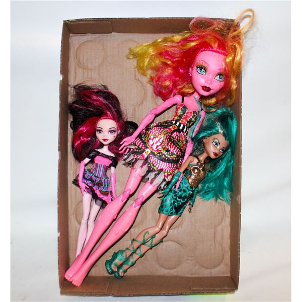 MONSTER HIGH DOLLS