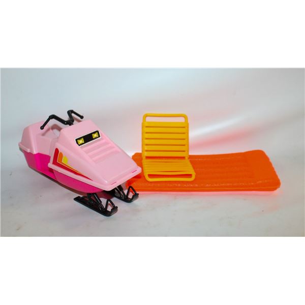 BARBIE 1984 SNOWMOBILE ACCESSORY KIT