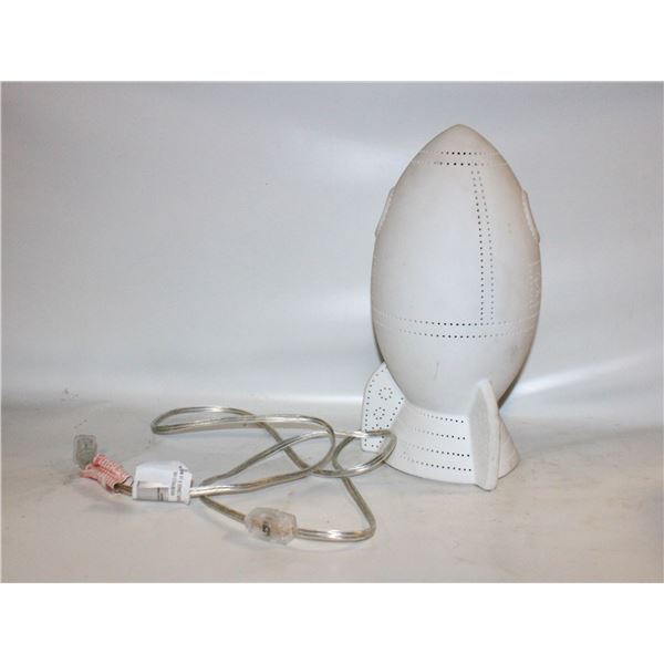 PURPLE CUBE WITH KIDS CERAMIC ROCKET LAMP