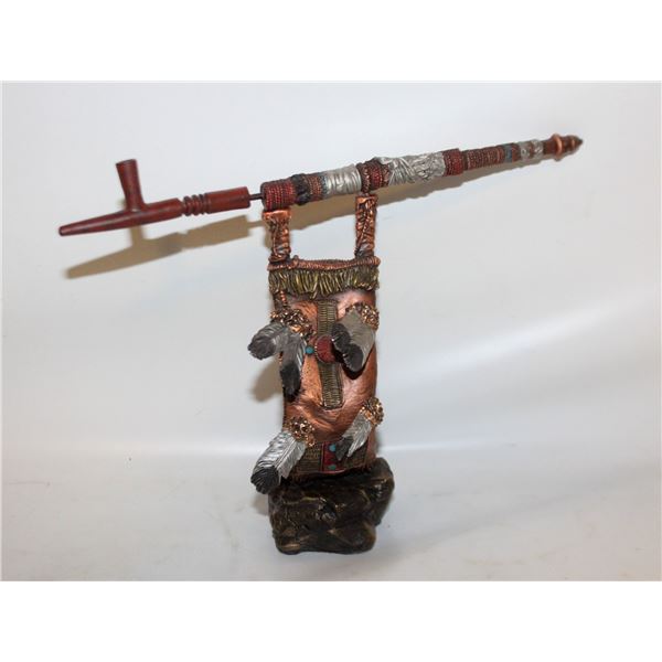 94 LEGENDS WILLY WHITTEN PEACE PIPE OFFER SCULPTUR