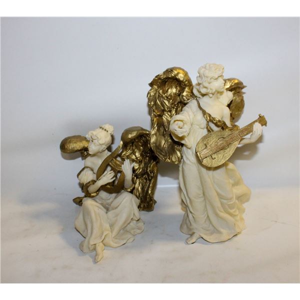 SET OF 2 CHRISTMAS ANGELS
