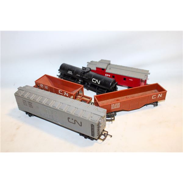 TRI-ANG CN RAIL CAR 5 LOT CABOOSE HOPPER