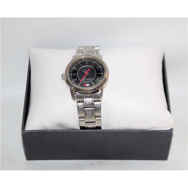 WOMEN'S TOMMY HILFIGER WATCH IN