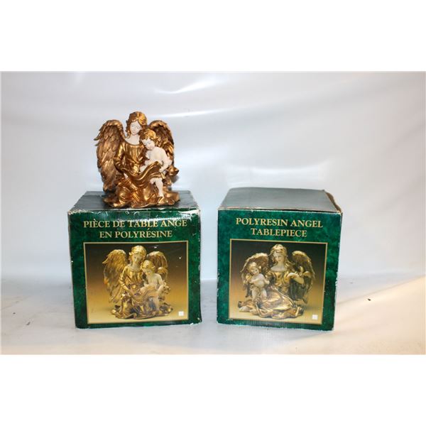 SET OF 2 POLY RESIN ANGLE TABLE PIECES