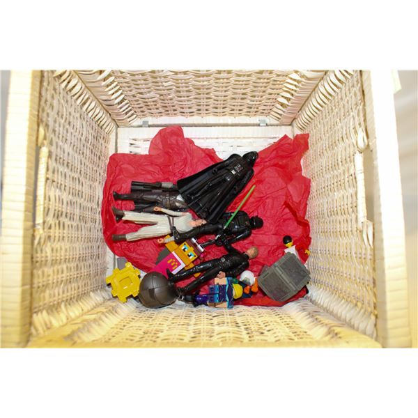 STAR WARS AND MCDONALDS TOYS IN