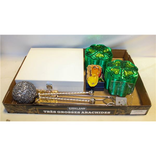 ESTATE LOT. CRYSTAL/METAL ENAMEL ROSE