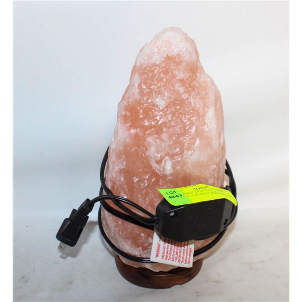 PINK HIMALAYAN SALT LAMP APPROX 9 INCHES TALL