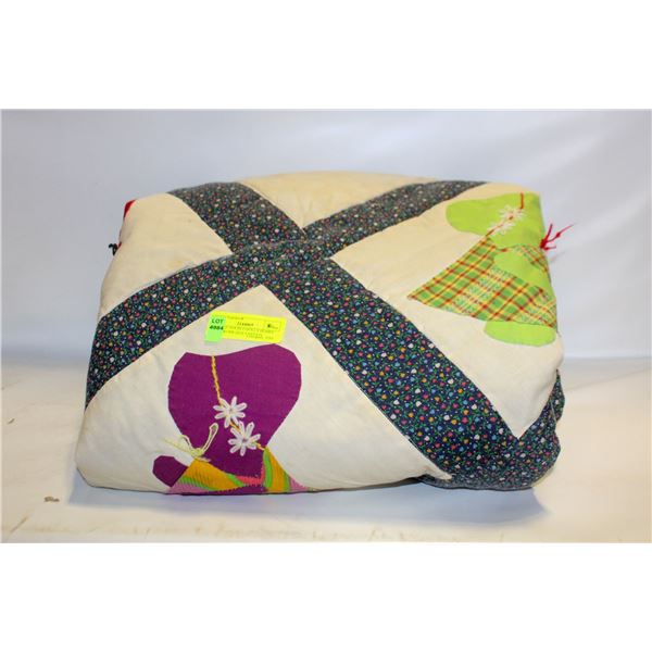 VINTAGE DOUBLE HOLLY HOBBY PATCHWORK QUILT ESTATE