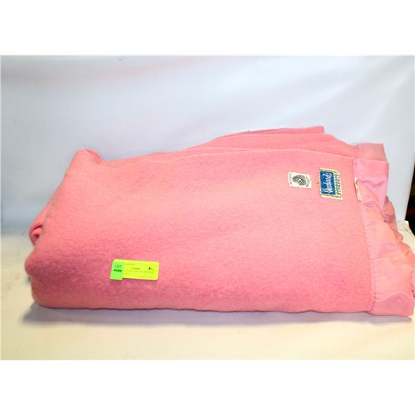 VINTAGE PINK PURE VIRGIN WOOL WOODWARDS