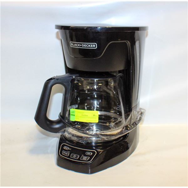 BLACK & DECKER 12 CUP COFFEE MACHINE