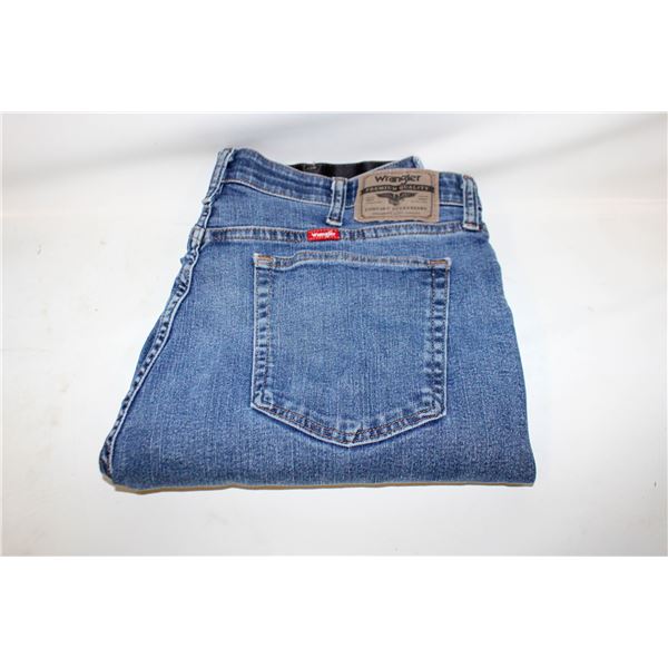 MENS 36X29 WRANGLER BLUE JEANS