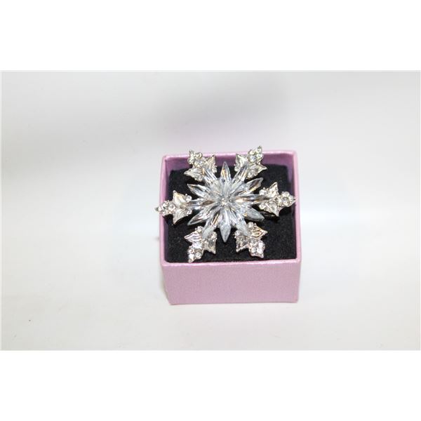 NEW SNOWFLAKE BROOCH SILVER TONE WITH