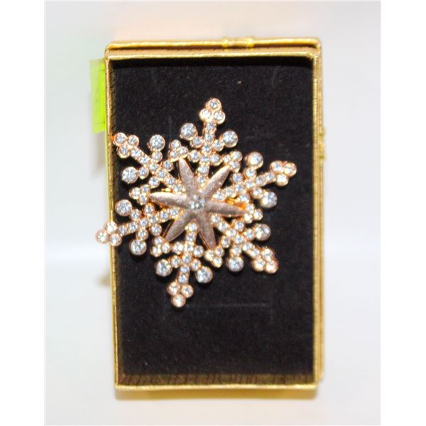 NEW SNOWFLAKE BROOCH SPARKLING