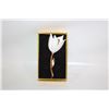 Image 1 : NEW TULIP BROOCH STAMPED MONET WHITE