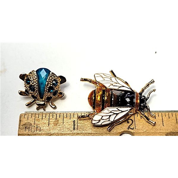34)  LOT OF 2 INSECT BROOCHES, WITH CRYSTALS