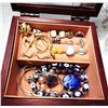 Image 1 : 15)  GLASS TOPPED JEWELERY BOX & CONTENTS