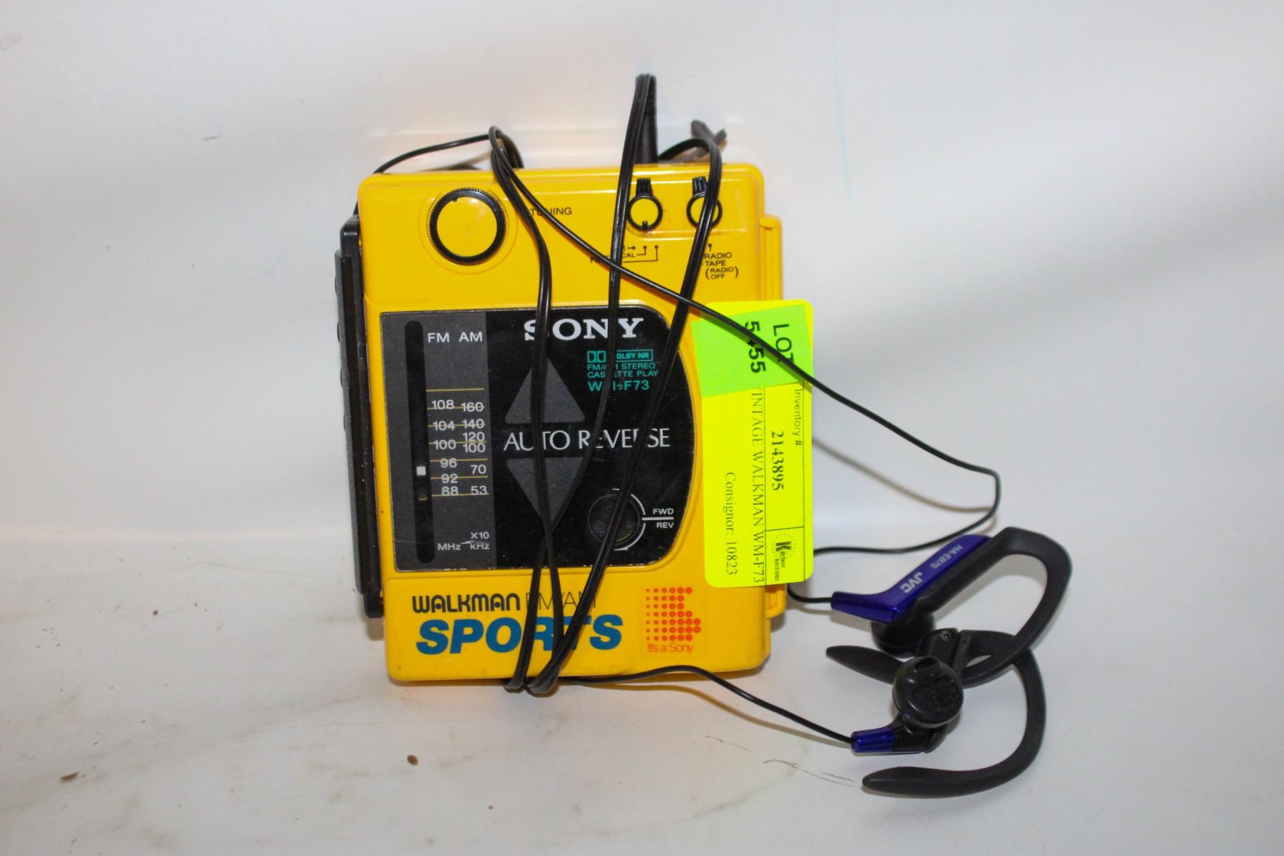 SONY VINTAGE WALKMAN WM-F73 FM/AM